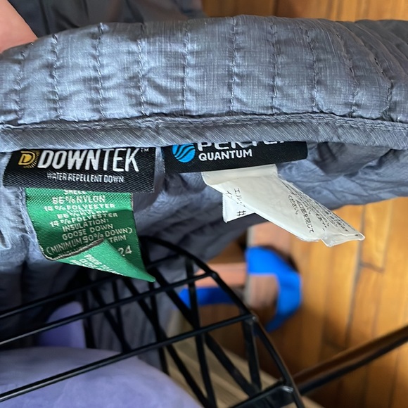 LL Bean ultralight 850 down sweater coat Packs into its own pocket! - Picture 4 of 7